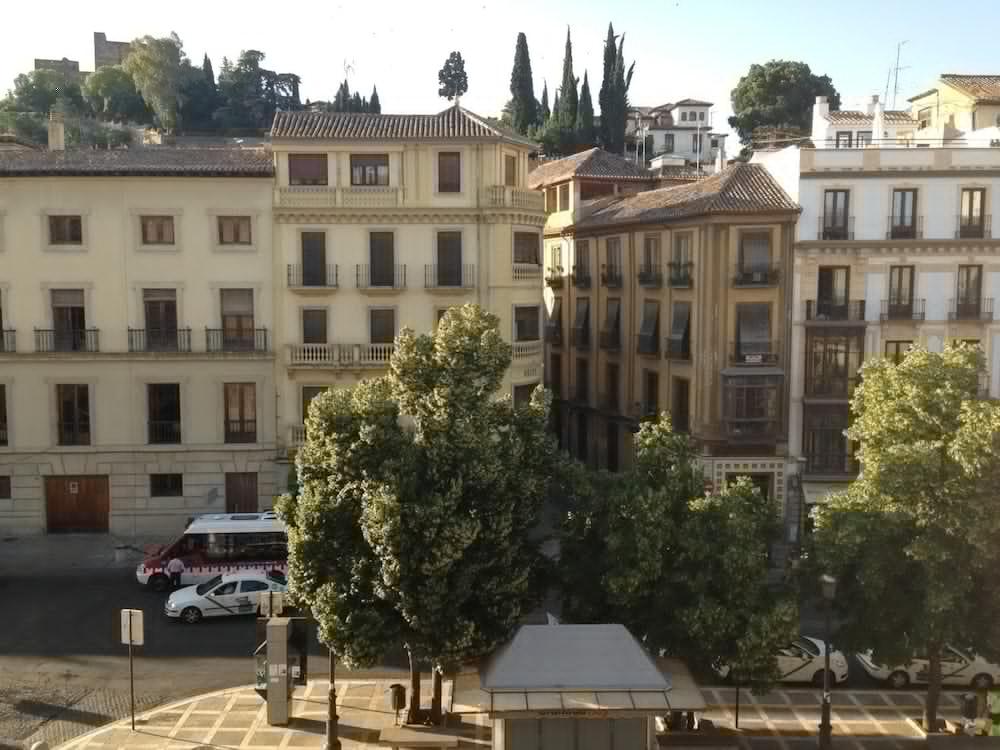 Hotel Macia Plaza Granada Exterior photo